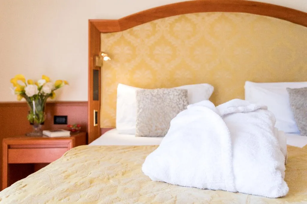 JUNIOR SUITE CAPACITY 2 Room, Galzignano Resort Terme & Golf - Hotel Sporting, Venice