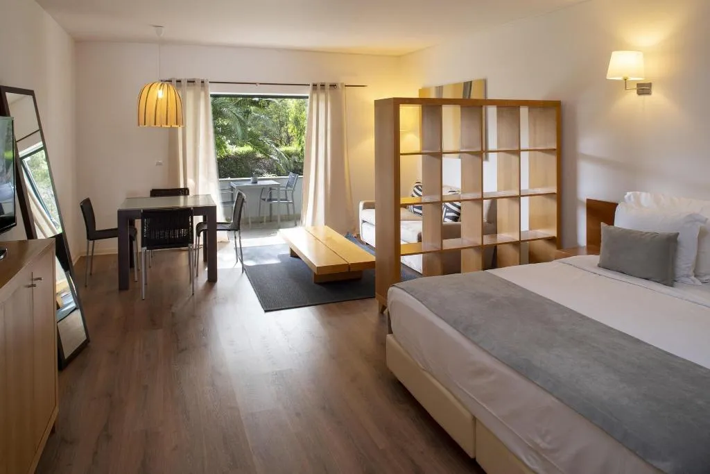 STUDIO DELUXE Room, Vila Bicuda Resort, Lisbon