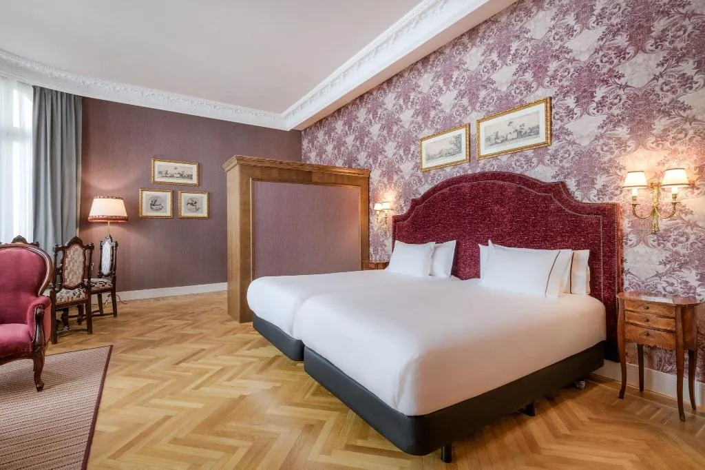 Room, AC Hotel Palacio del Retiro Autograph Collection, Madrid