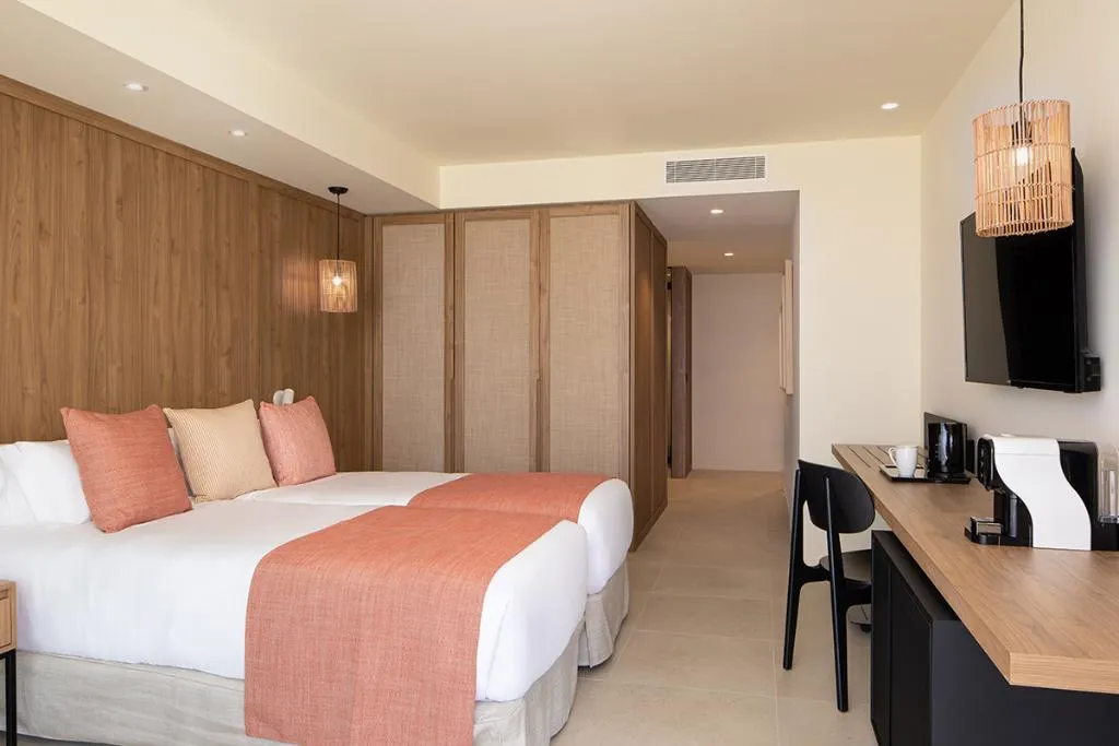 SUITE PENTHOUSE Room, Atzavara Hotel Spa, Costa Brava