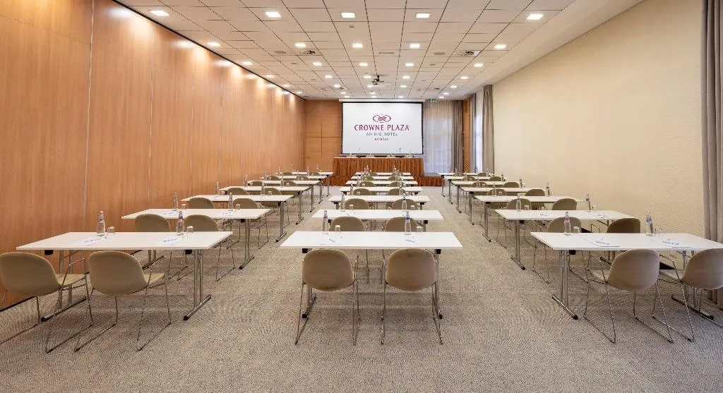Conferences, Crowne Plaza Padova, Venice