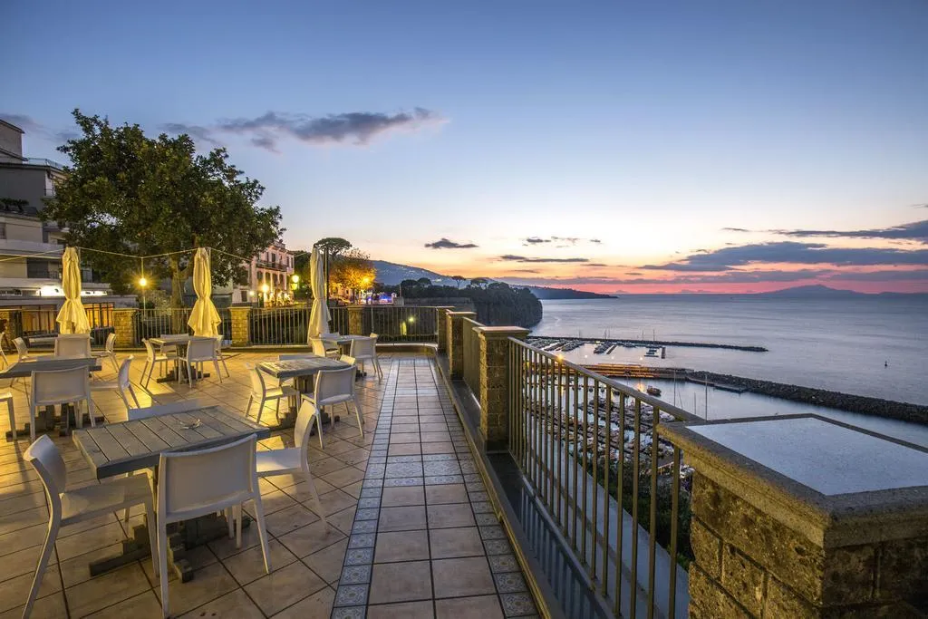Terrace, HR - Hotel & SPA, Naples