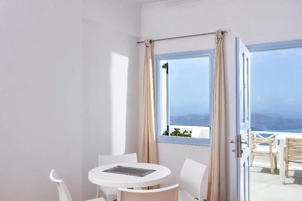 SUITE SUPERIOR Room, Manos Small World, Santorini