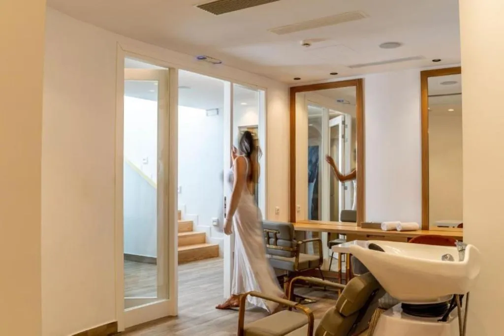 Sports and Entertainment, Cresanto Luxury Suites Santorini, Santorini