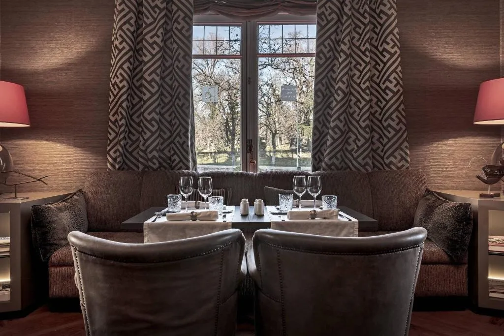 Restaurant, AC Hotel Palacio del Retiro Autograph Collection, Madrid