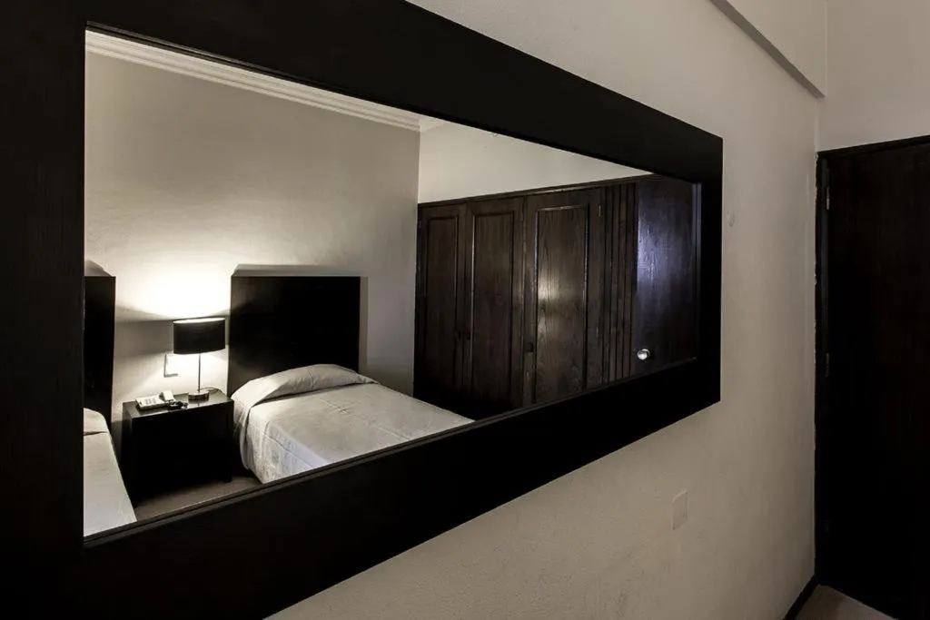 TRIPLE STANDARD Room, Carcavelos Beach Hotel, Lisbon