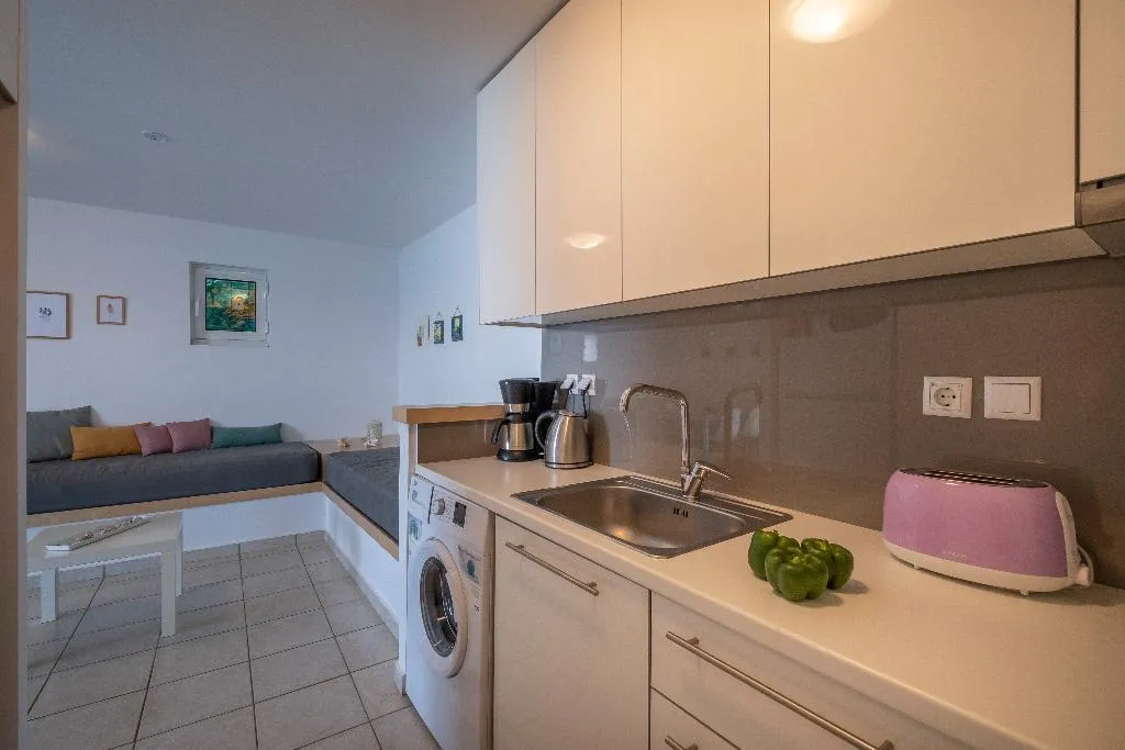 APARTMENT SEA VIEW Room, Meli Apartments & Villas, Kalamata