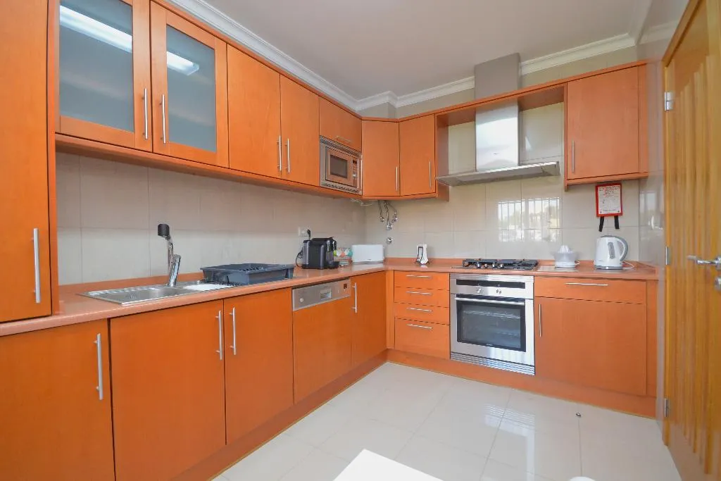 APARTMENT CAPACITY 5 Room, Millennium Plaza, Algarve