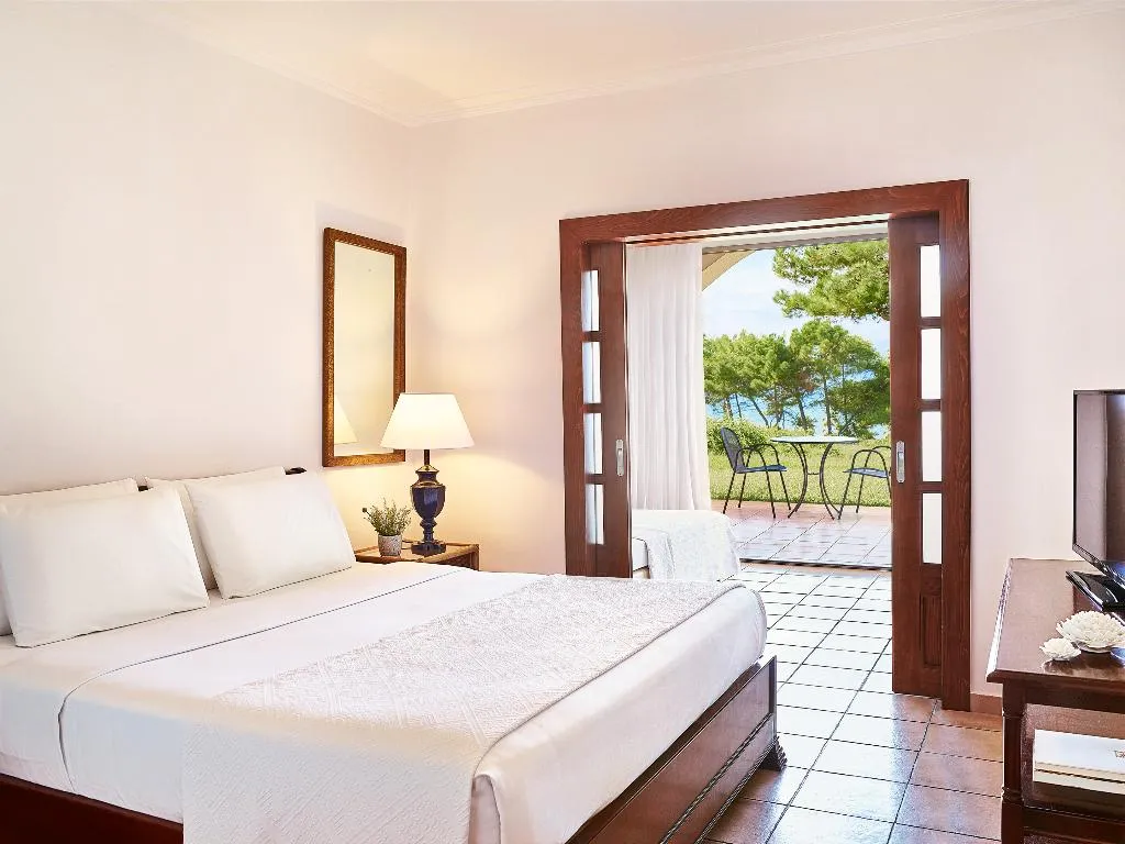 FAMILY ROOM SIDE SEA VIEW Room, Grecotel LUXME Oasis, Athens