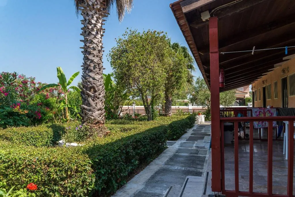 General view, Roussa's Studios and Apartments, Zante