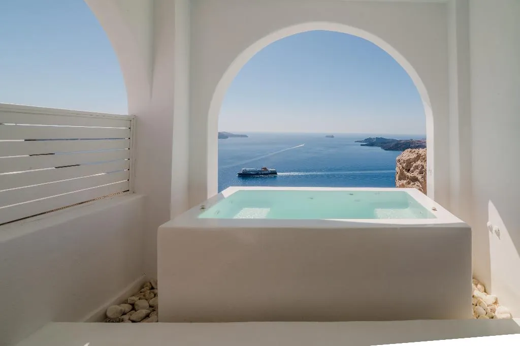 DOUBLE SEA VIEW HONEYMOON Room, Apeiron Blue Santorini - Apeiron Hotels, Santorini