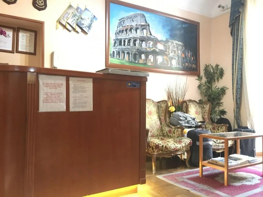 Lobby, Lam Guest House, Naples