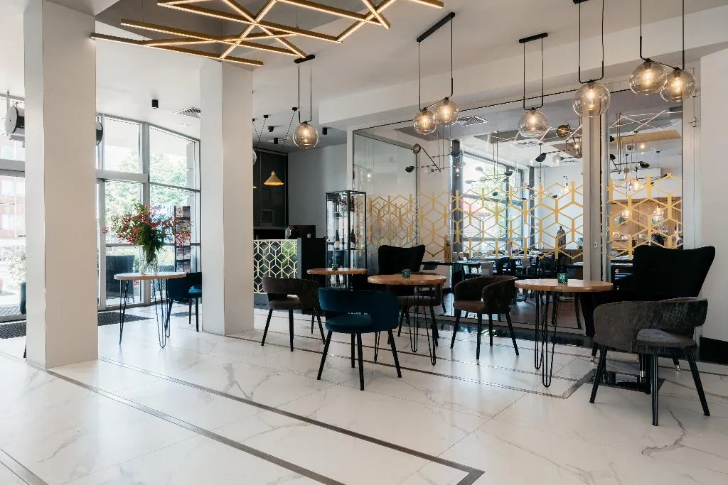 Lobby, Apis, Krakow