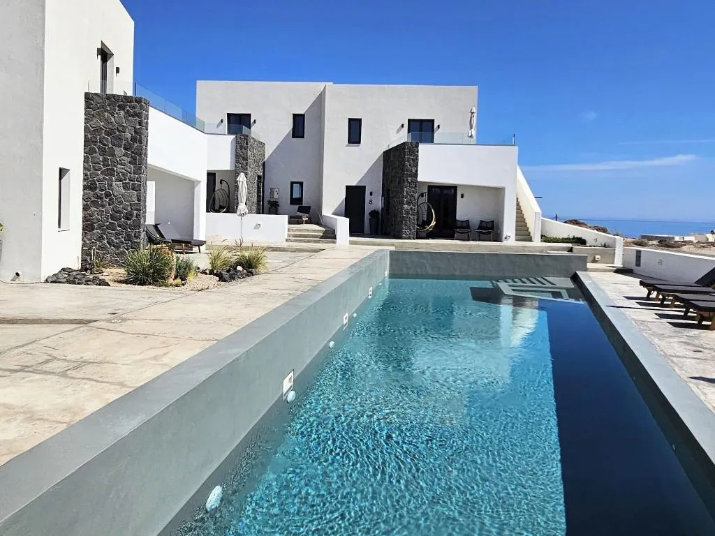 Sports and Entertainment, MyLithos Suites, Santorini