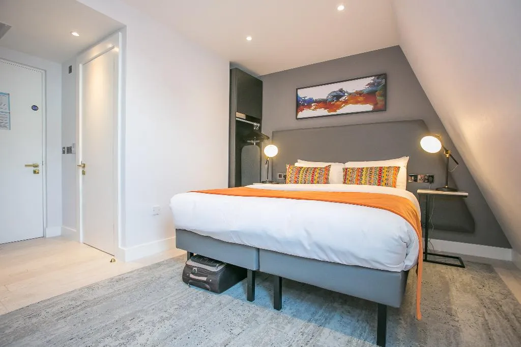 STUDIO STANDARD Room, Grafton Street Studios, Dublin