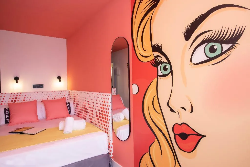 DOUBLE ECONOMY Room, Casual Pop Art Benidorm, Costa Blanca