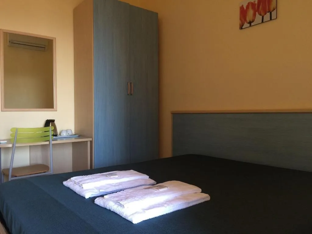 Room, B&B Arcadias, Catania