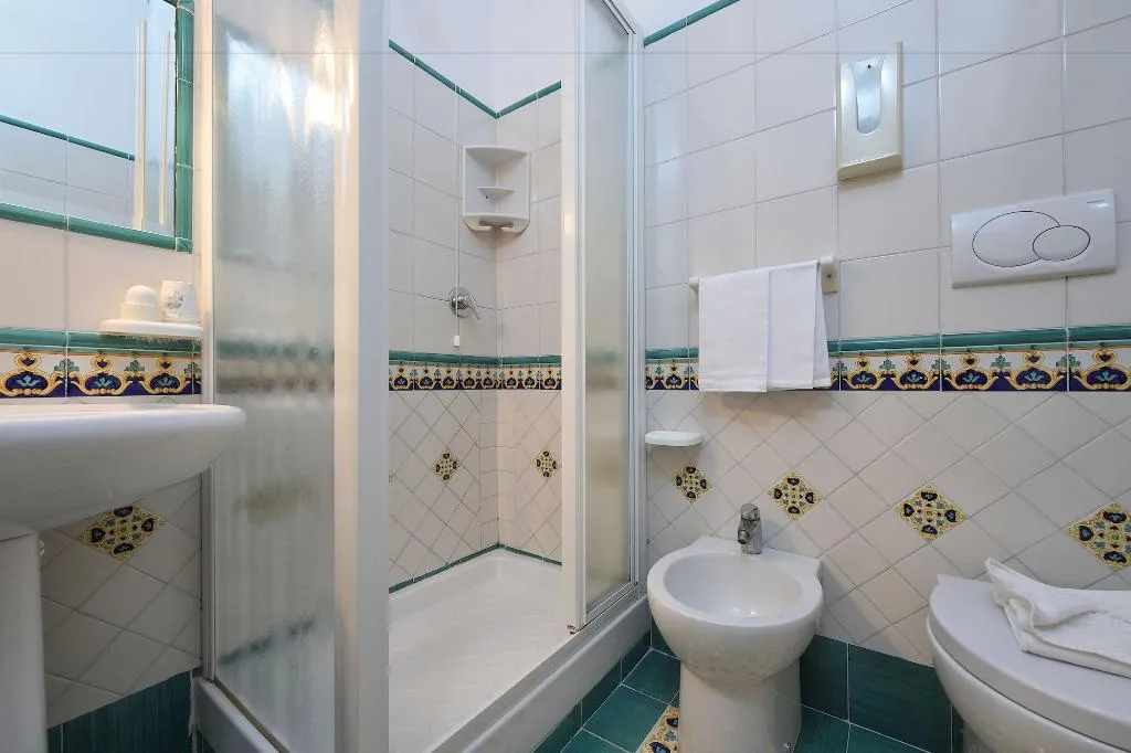 Room, Hotel Settebello, Naples
