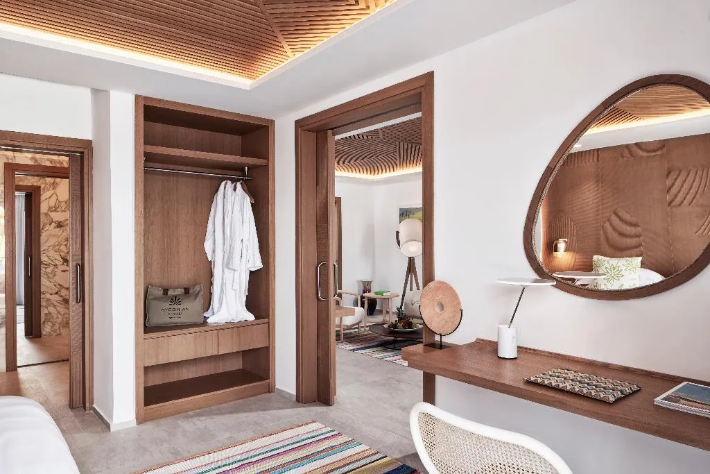 SUITE SEA VIEW ONE BEDROOM Room, Myconian Korali Relais & Chateaux, Mykonos