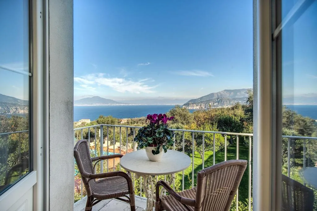 Room, Relais Palazzo del Barone - Adults Only, Naples