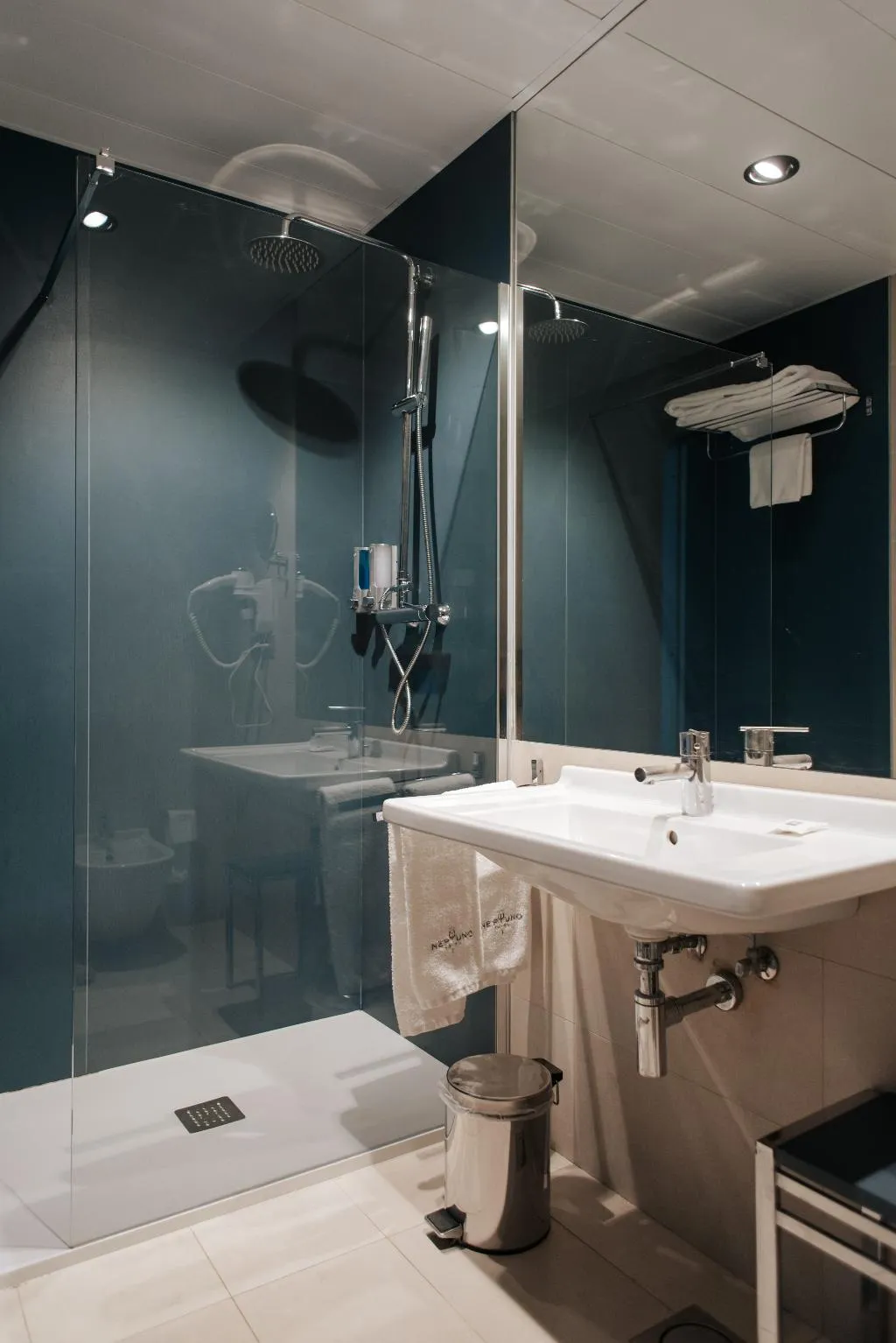 DOUBLE STANDARD Room, Neptuno, Valencia