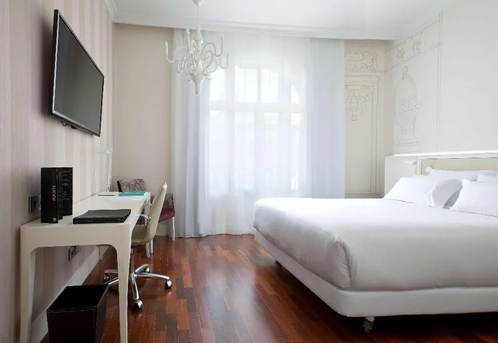Room, NH Collection Madrid Abascal, Madrid