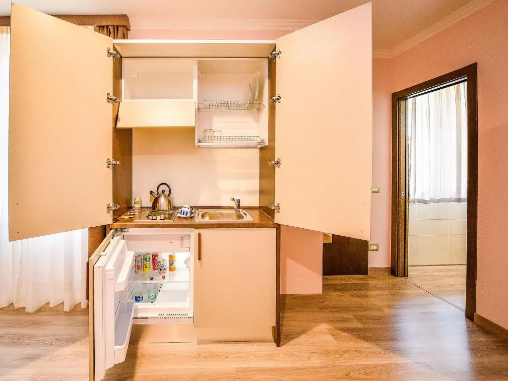 Room, Hotel Rosa, Milan