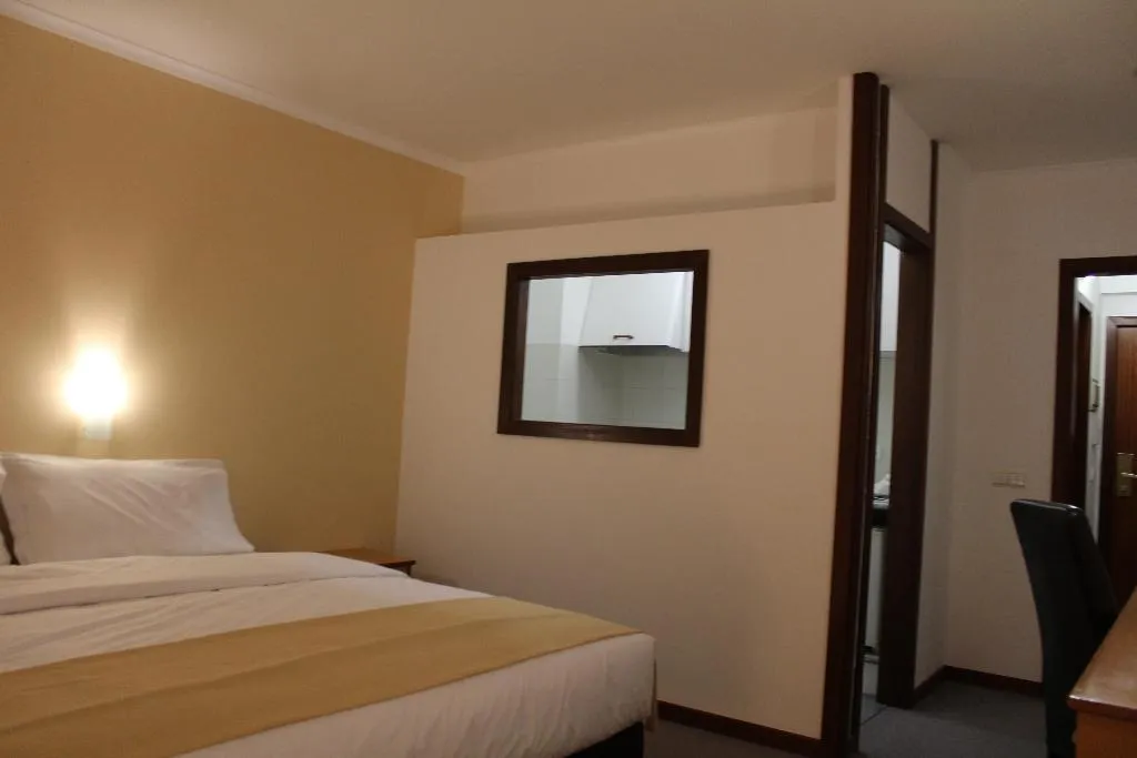 SINGLE WITH BALCONY Room, Estoril 7, Lisbon