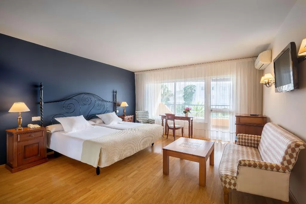 FAMILY ROOM CONNECTING ROOM Room, Hotel Guadalmina, Costa Del Sol