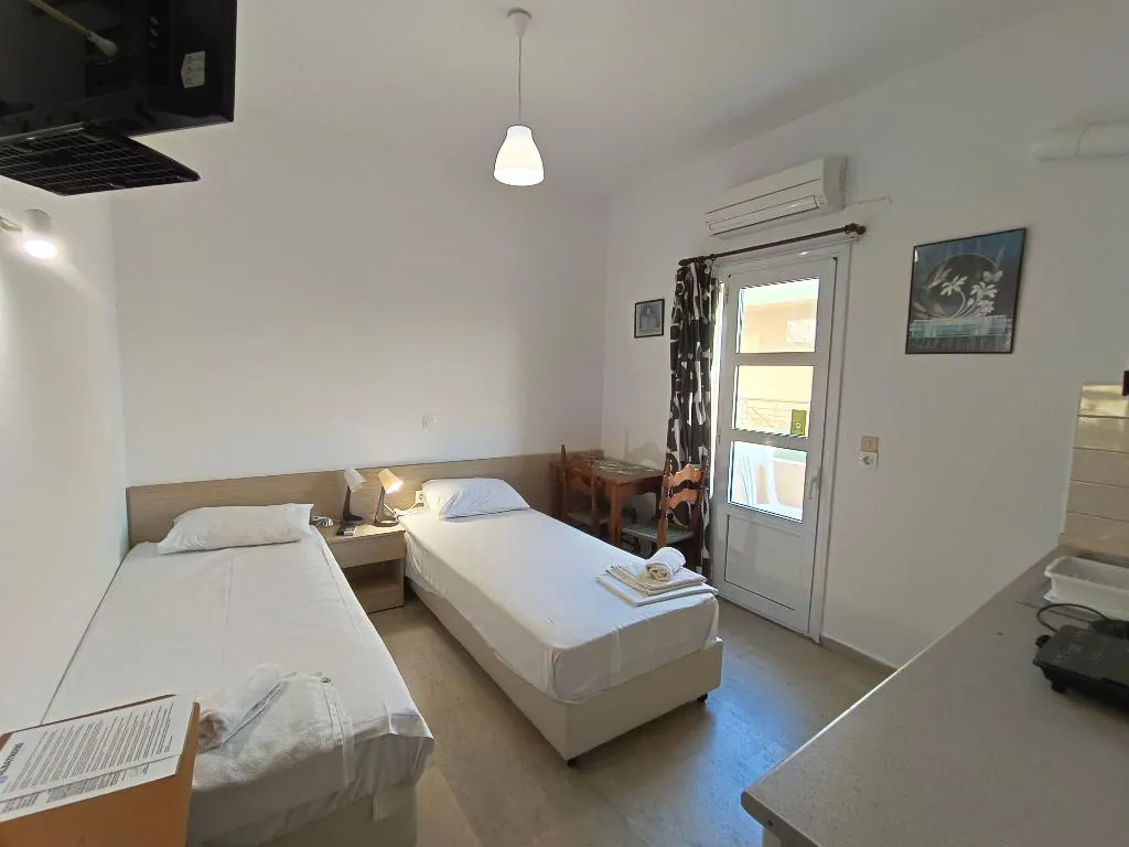 TWIN COMFORT Room, Albatross Apartments, Crete