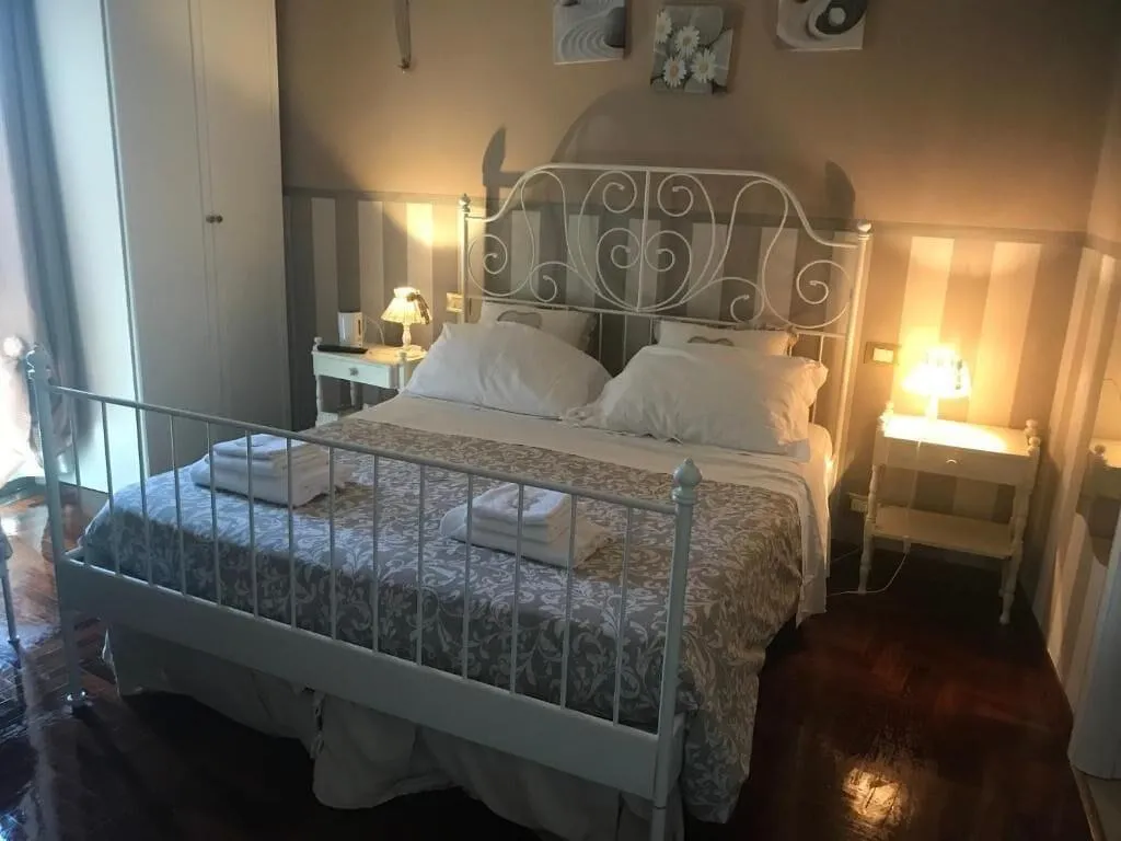 Room, Morgagni House, Rome