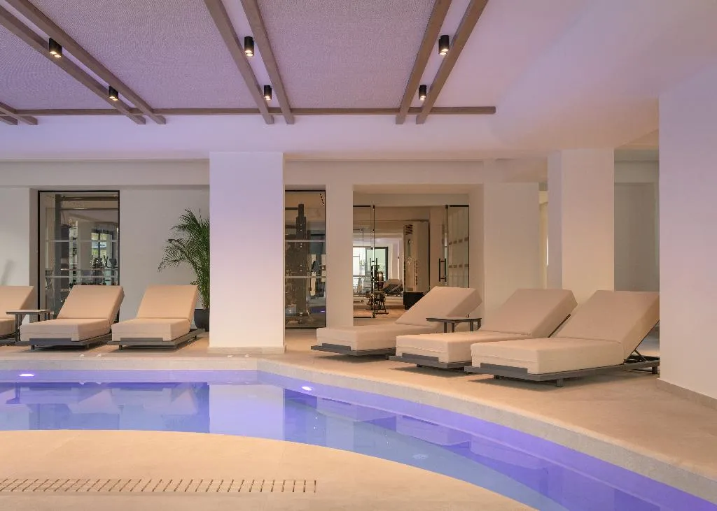 Pool, Theartemis Palace, Crete