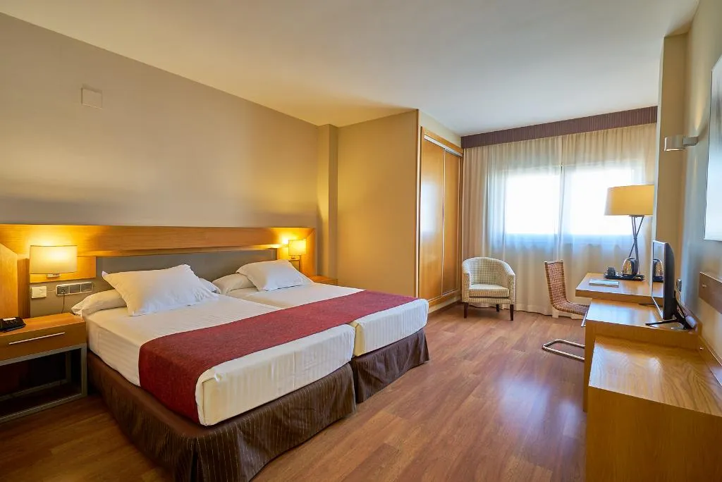 TRIPLE STANDARD Room, Guadalmedina, Costa Del Sol