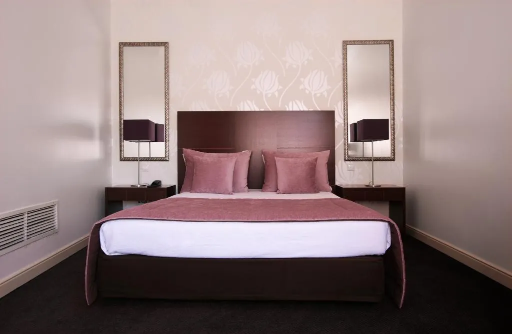 SUITE STANDARD Room, As Americas, Porto