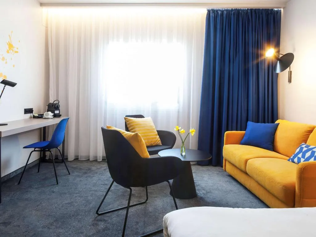 SUITE QUEEN SIZE BED Room, Ibis Praha Old Town, Prague