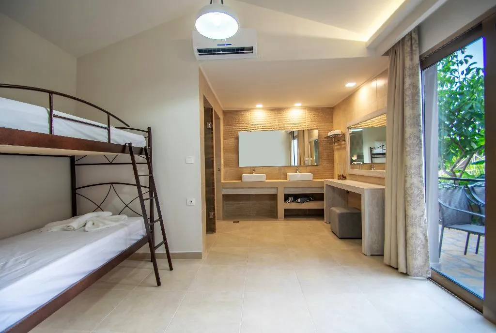 JUNIOR SUITE STANDARD Room, Paradise Apartments, Zante