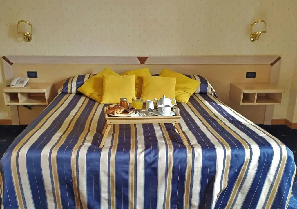 Room, Hotel Torre Di Pratolungo, Rome