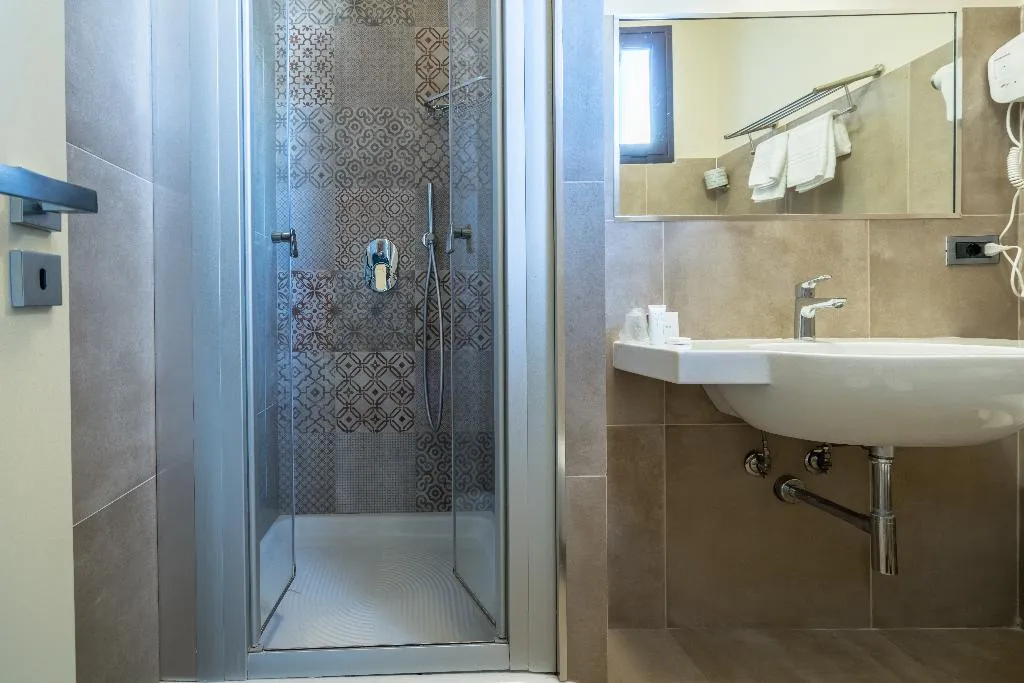 TWIN STANDARD Room, Palace Hotel, Naples