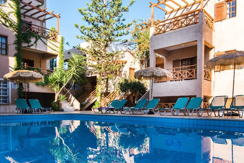 Pool, Anna Maria, Crete