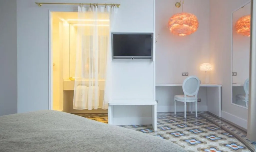 Room, Anakena House Modernist Bed And Breakfast, Barcelona