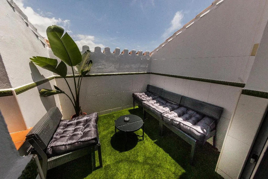 QUADRUPLE STANDARD Room, Abril, Costa Del Sol