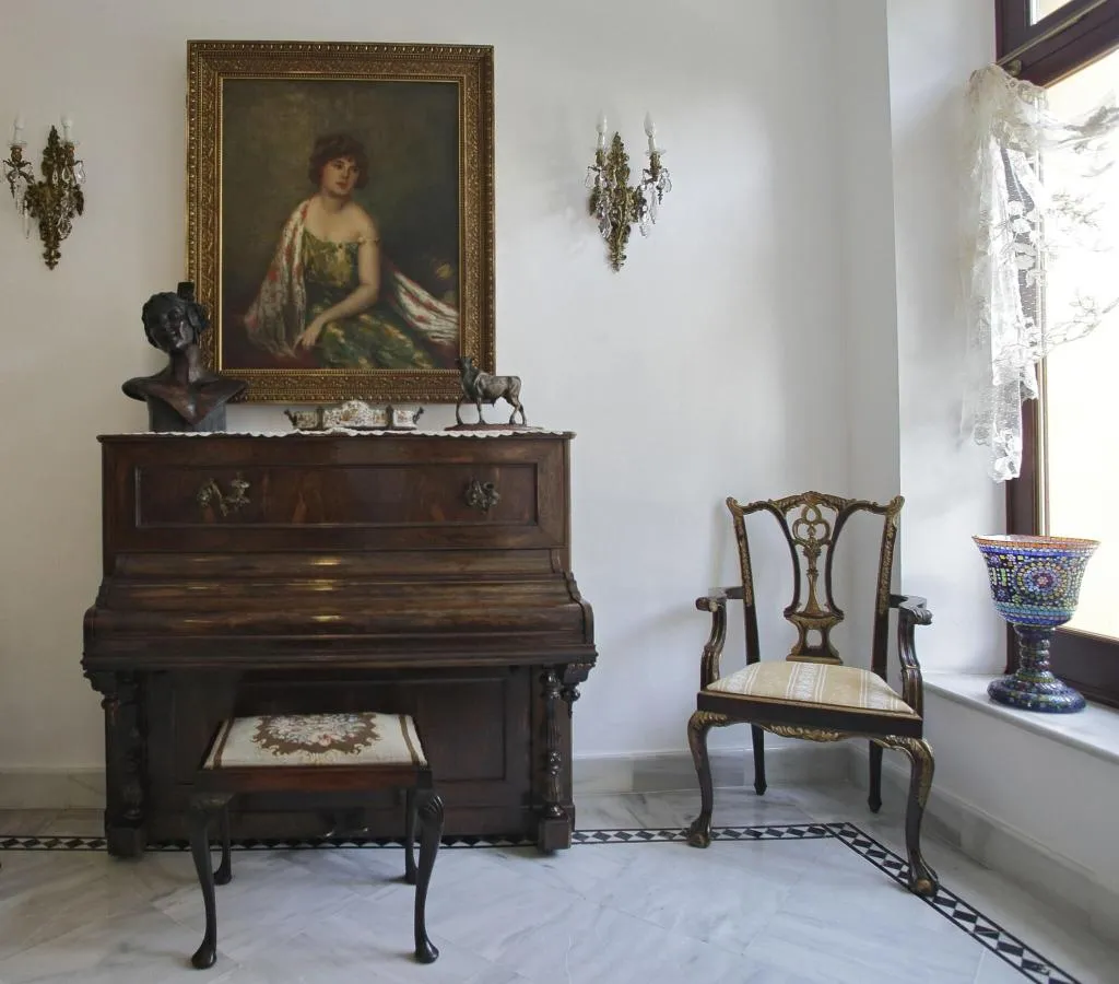 Lobby, Puerta de Sevilla, Seville