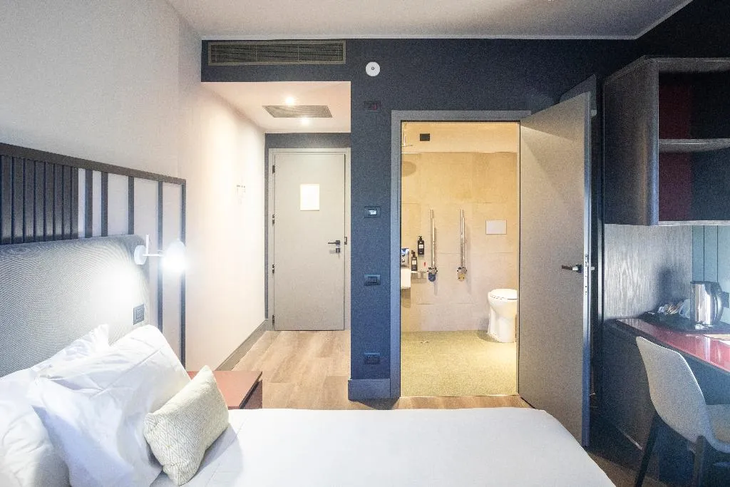 DOUBLE Accessible Room, Villa Pamphili, Rome