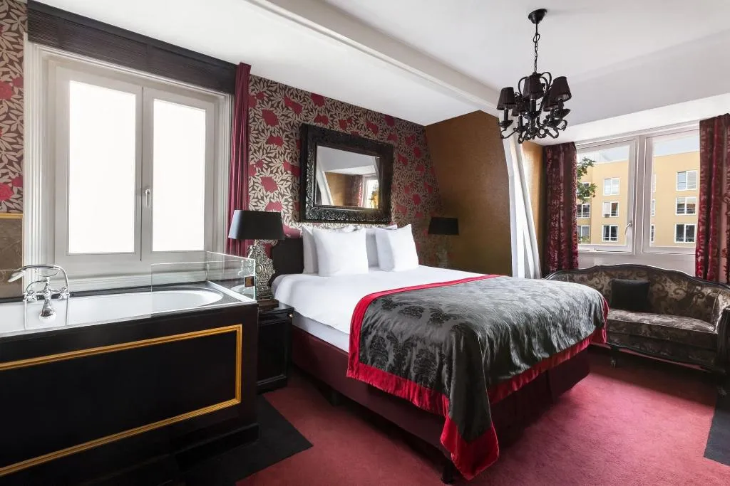 Room, The Pavilions Amsterdam, The Toren, Amsterdam