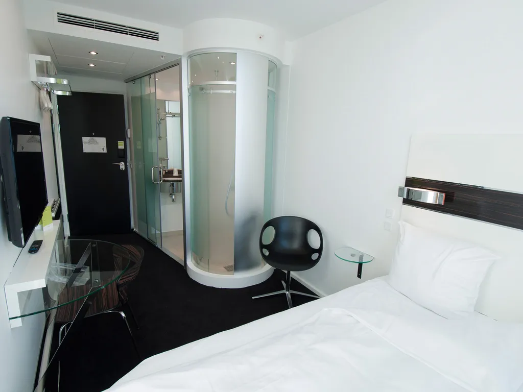 DOUBLE WITH VIEWS Room, Wakeup Copenhagen Borgergade, Copenhagen