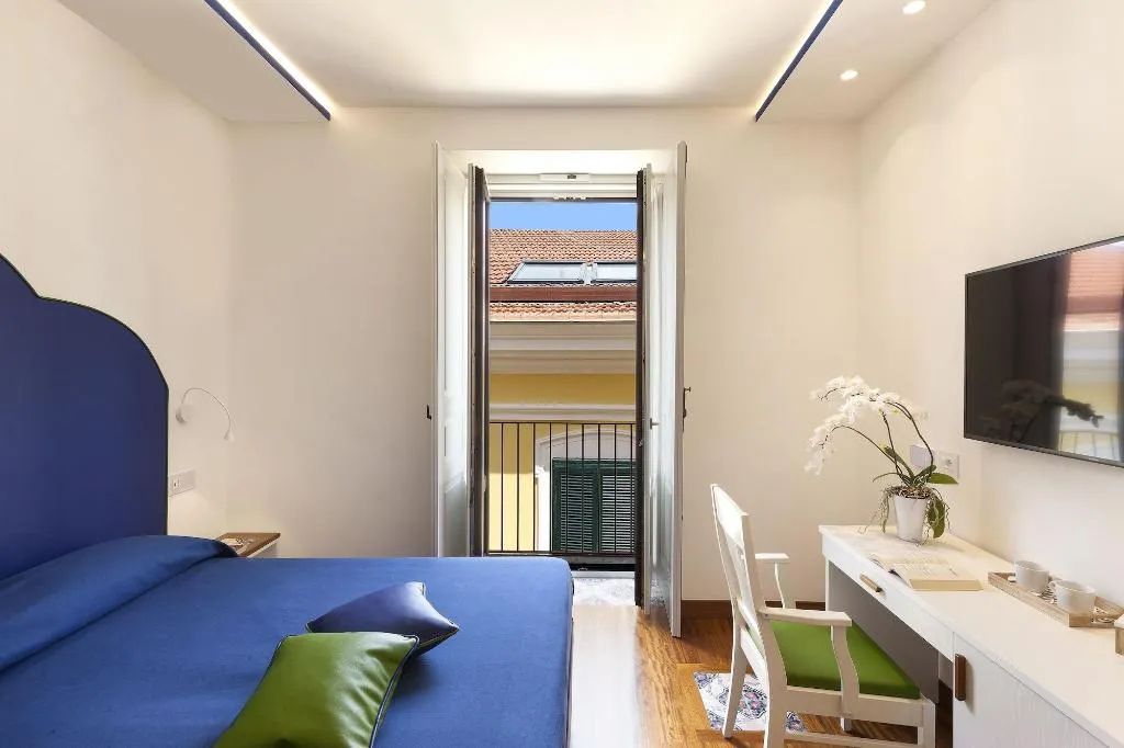 Room, La Casa Dell Orologio, Naples
