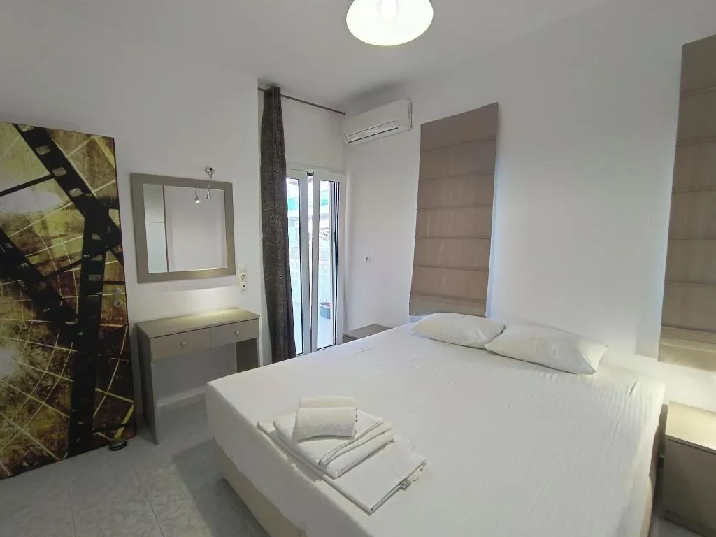 Room, Albatross Apartments, Crete