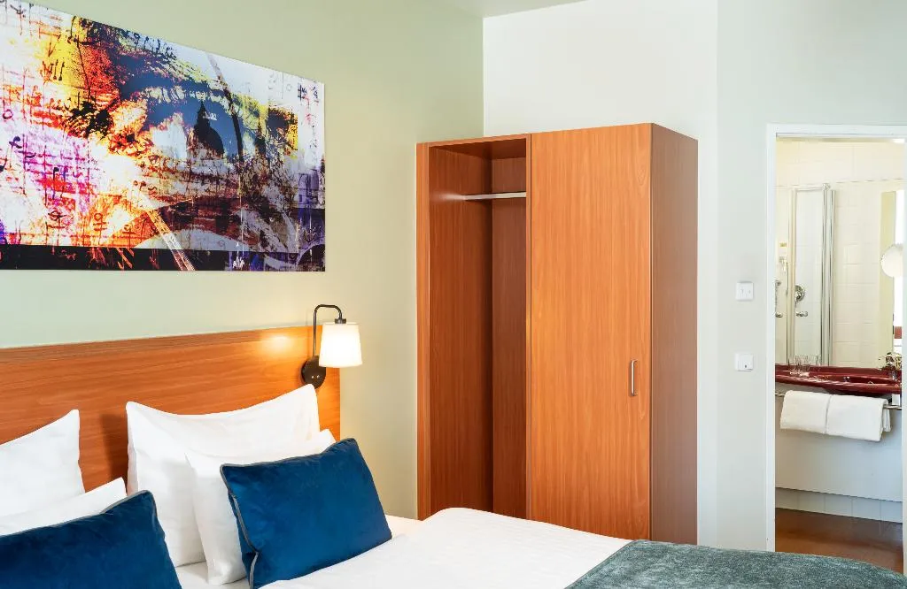 DOUBLE COMFORT Room, Leonardo Hotel Salzburg Airport, Salzburg