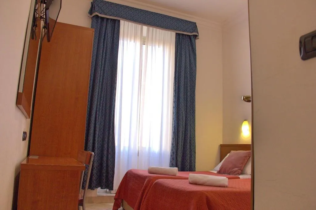 Room, Hotel Ciao, Naples