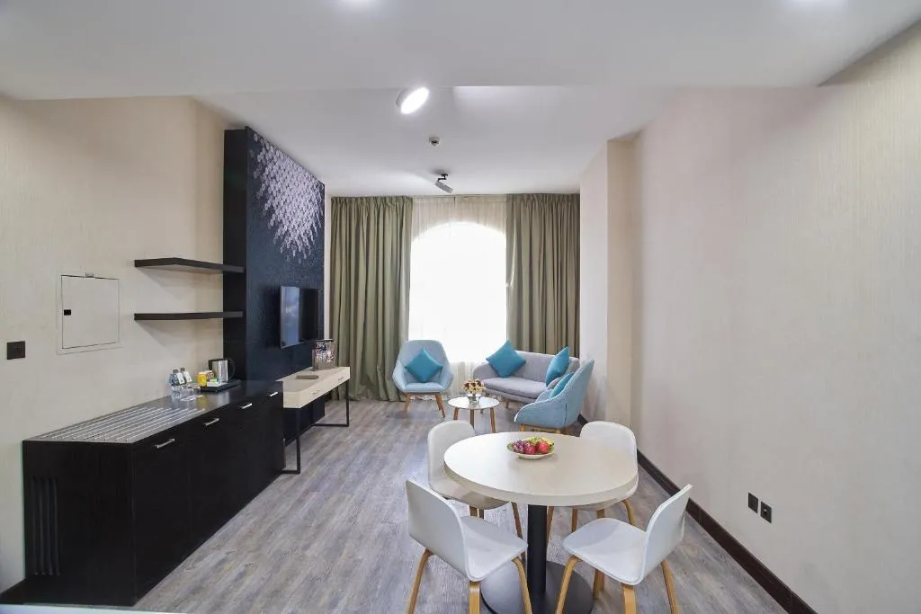 SUITE EXECUTIVE Room, TIME Express Hotel Al Khan, Dubai